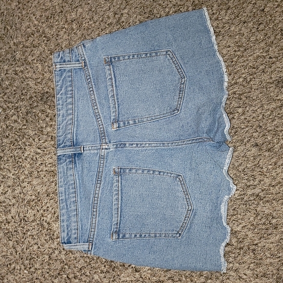 Wild fable denim shorts distressing - Picture 3 of 3